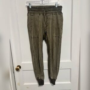 James Perse Contrast Sweatpants in Army Green Pigment Size XS $265